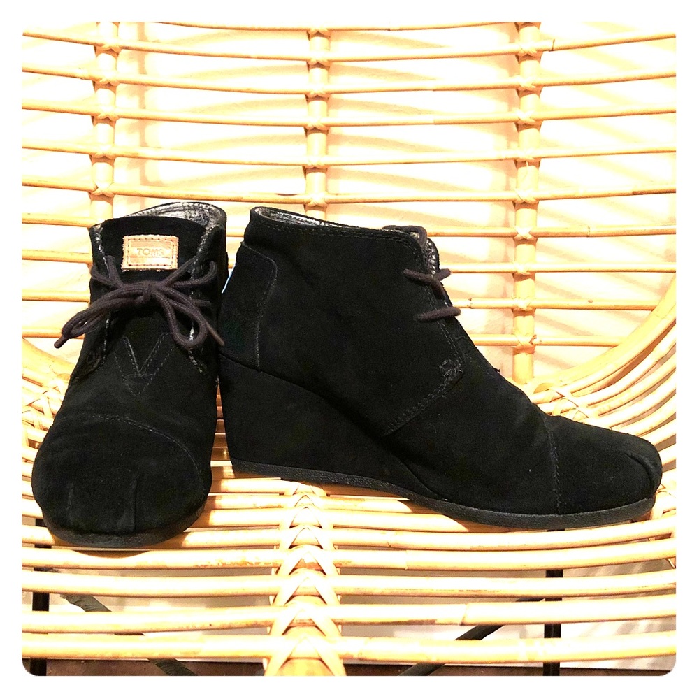TOMS Black suede desert wedge booties size 8